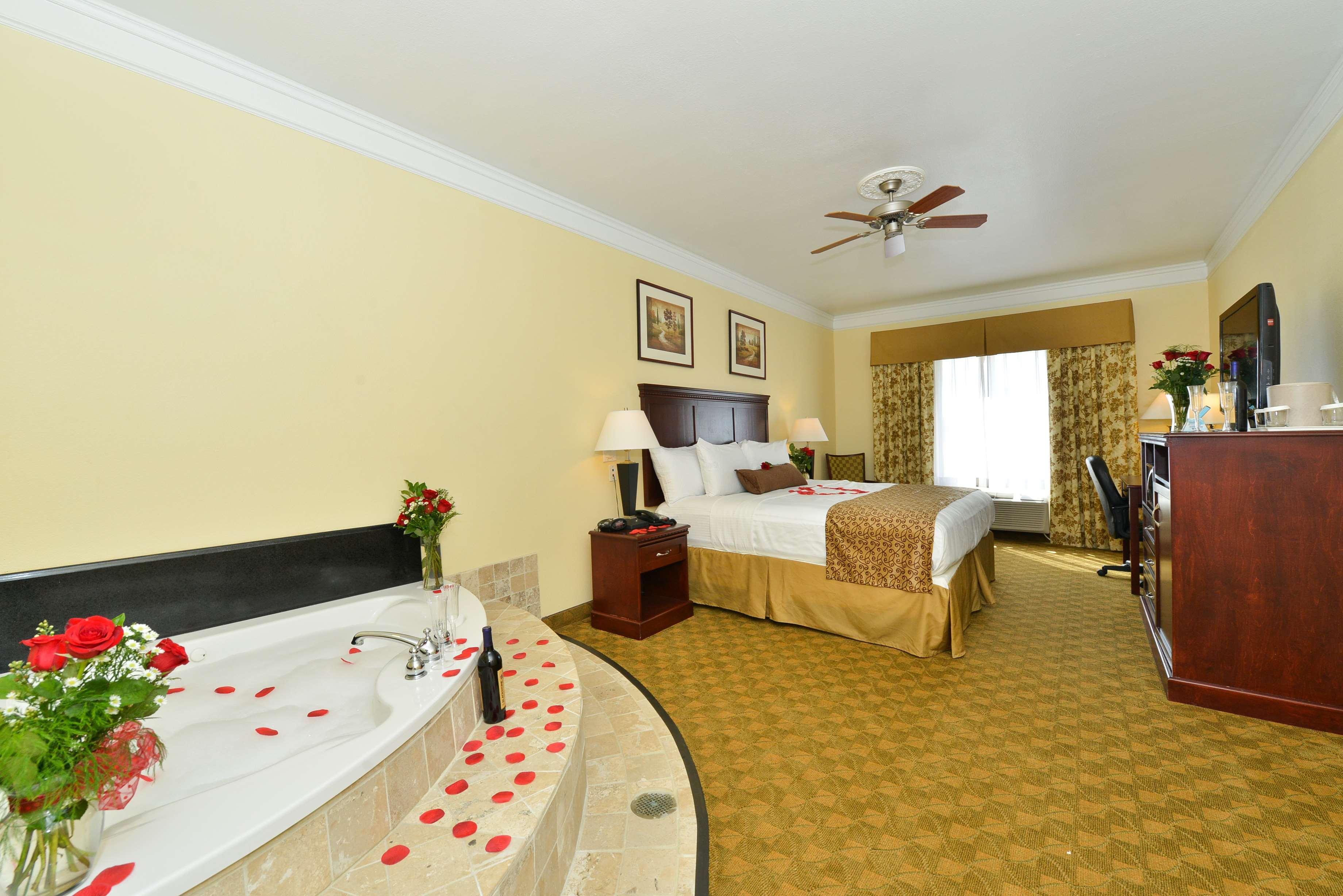 Best Western Lone Star Inn Edna Экстерьер фото