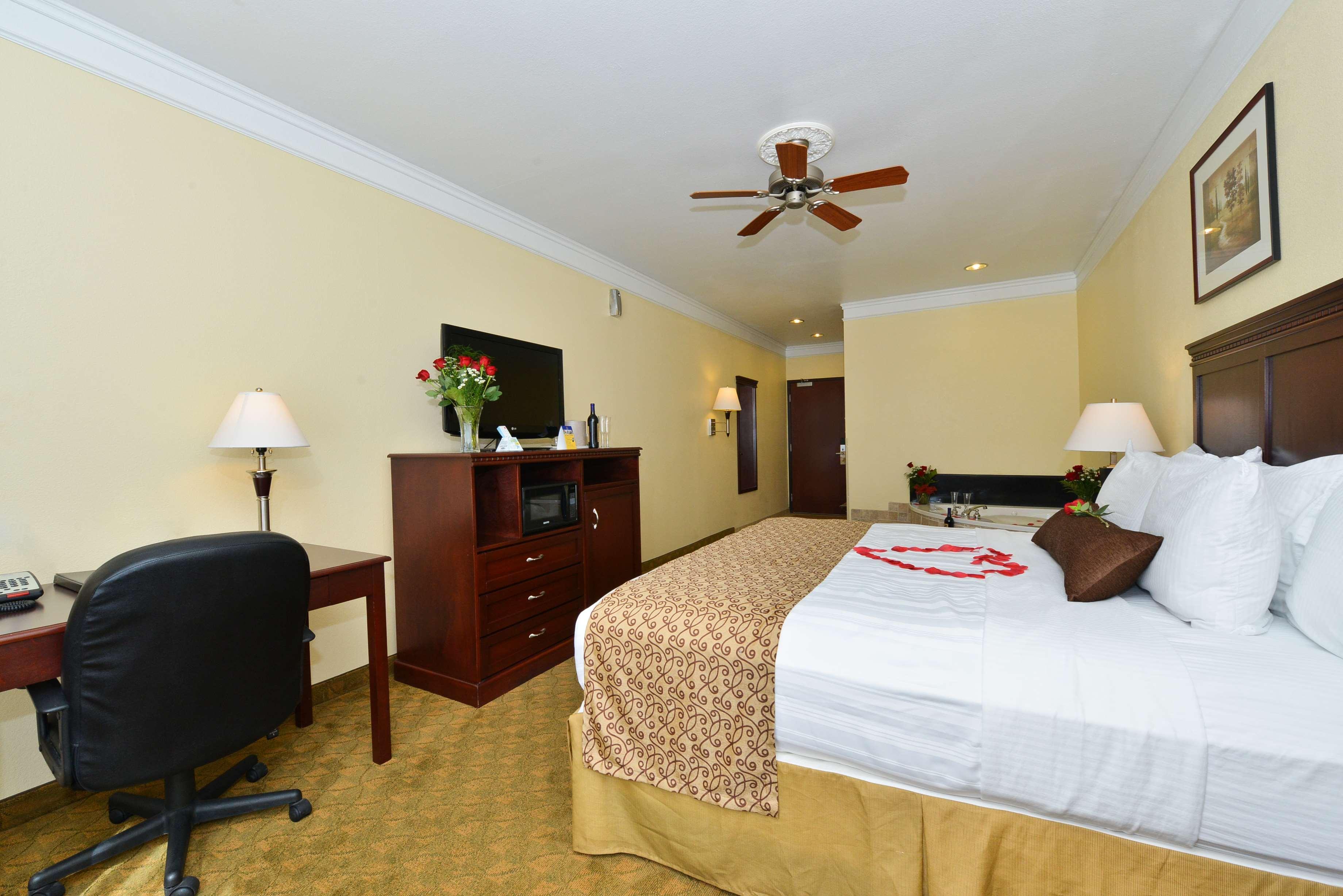 Best Western Lone Star Inn Edna Экстерьер фото