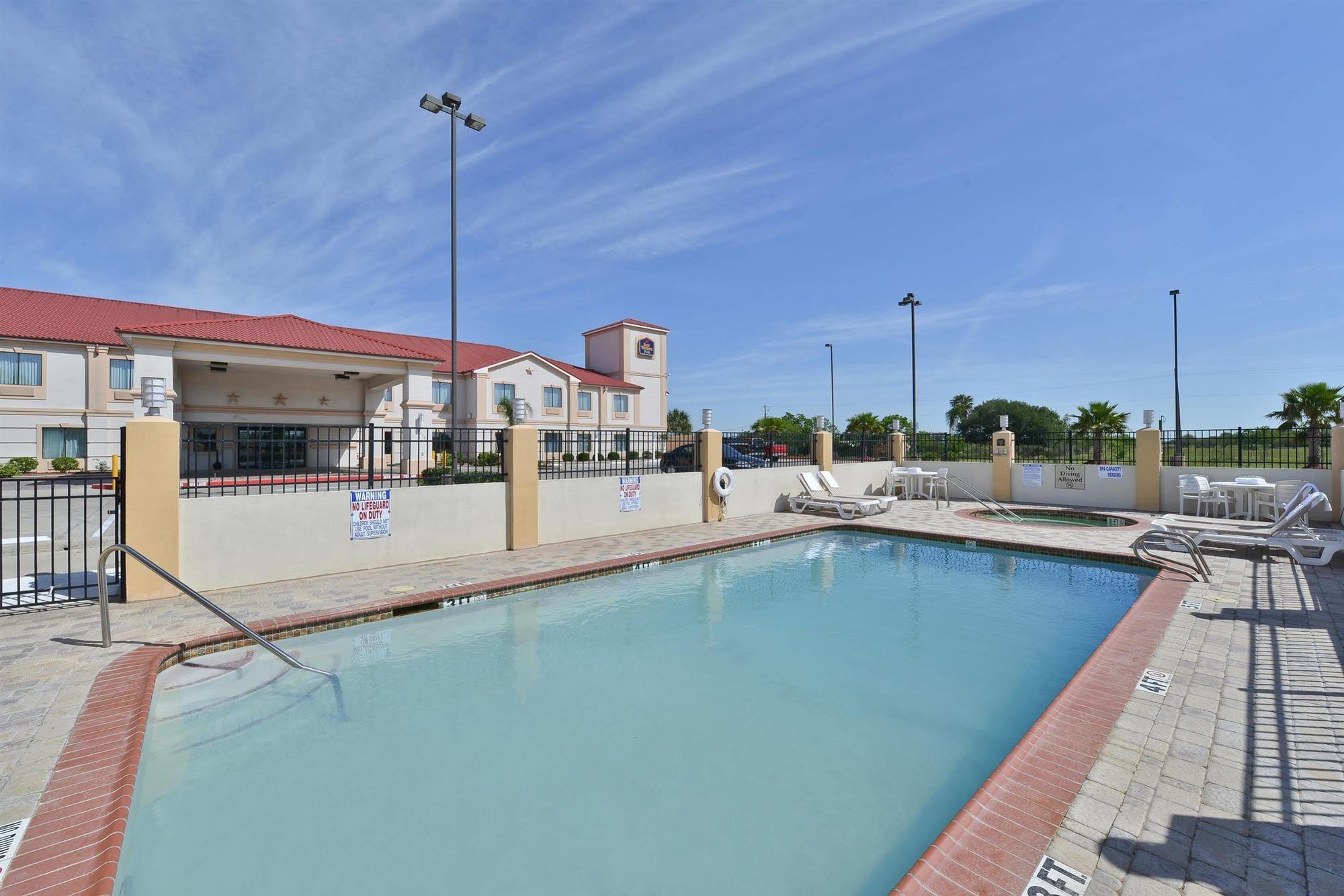 Best Western Lone Star Inn Edna Экстерьер фото